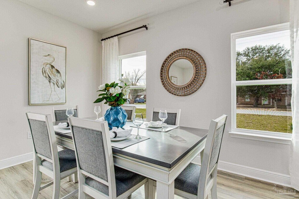 Foto principal - 9789 Mcluvin Rd
