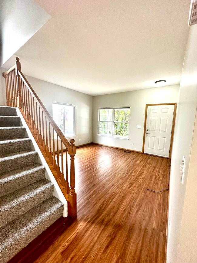 Building Photo - 5430 Sun Valley Dr