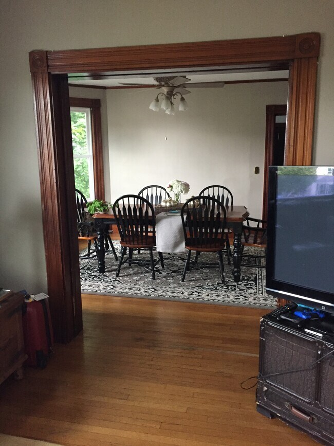 Dining room - 12 Judson St
