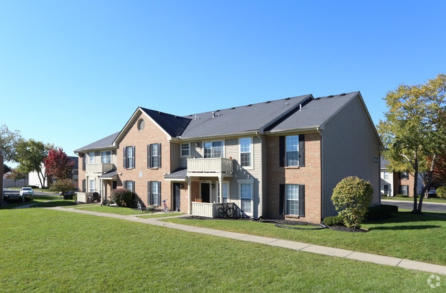 Building Photo - Tuttle Parke Apartments