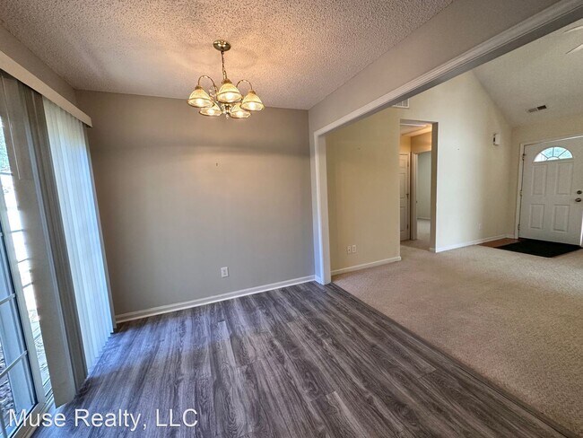 Building Photo - 3 br, 2 bath House - 1654 Norfolk Court