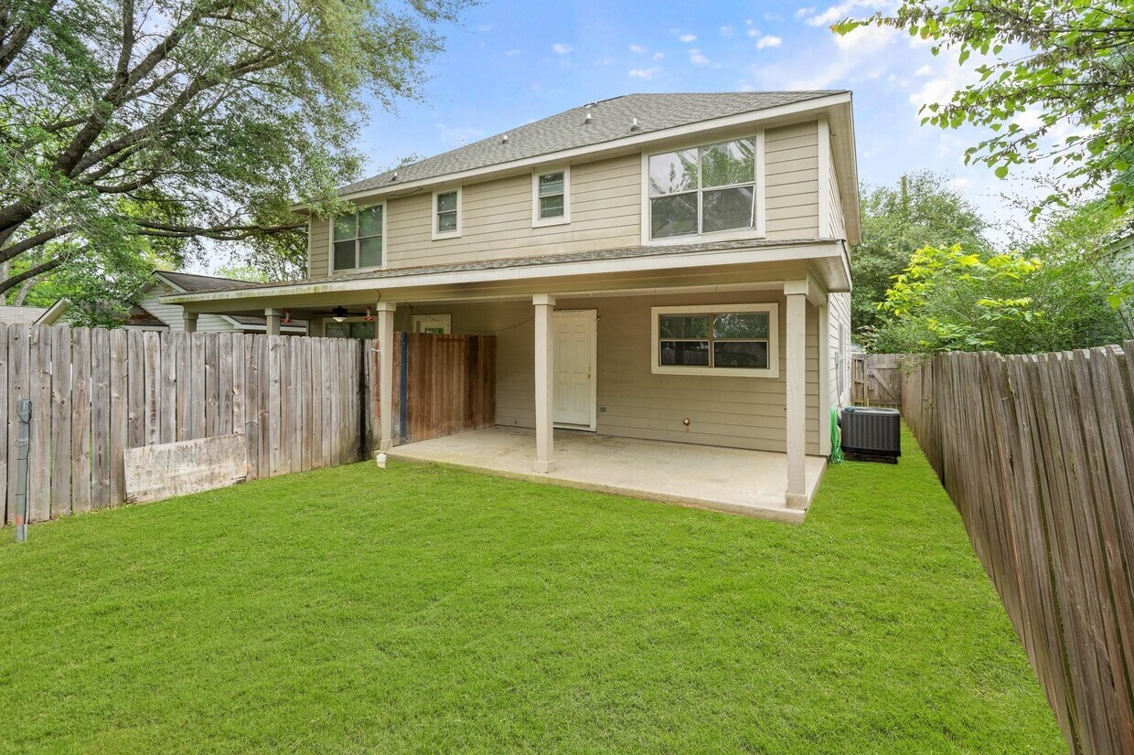 Foto principal - 406 Texas St