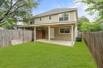 Building Photo - 406 Texas St