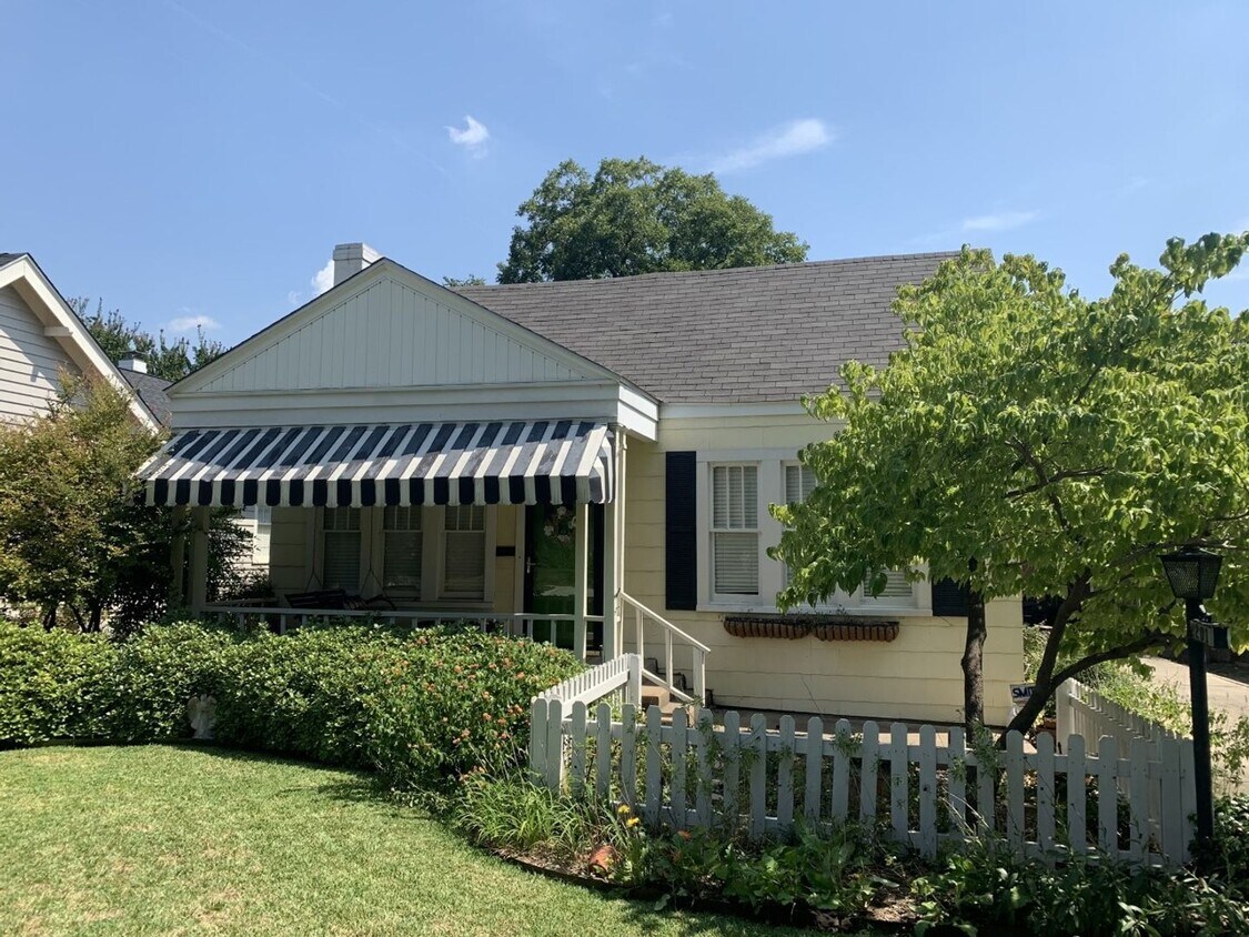 Primary Photo - 2201 Hillcrest St Fort Worth TX 76107