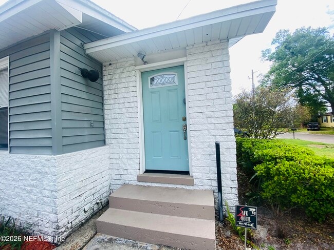 Foto del edificio - 4808 Lawnview St