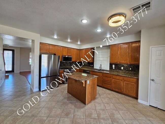 Building Photo - 599 Yucca St