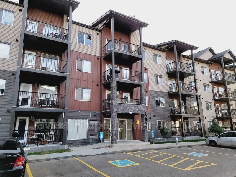 Primary Photo - 9519-9160 160 Ave NW