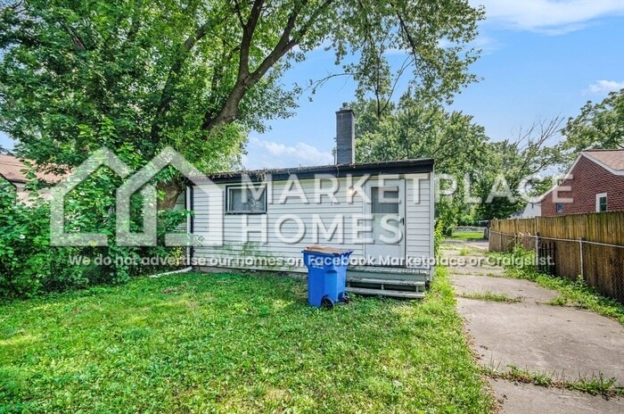 Building Photo - 7043 Meadow Ave