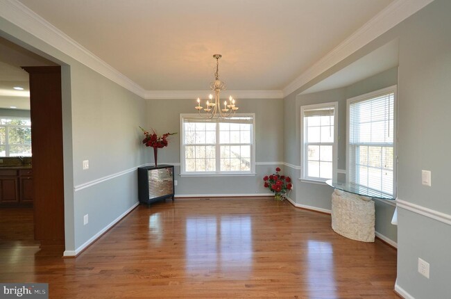 Building Photo - 21899 Knob Hill Pl