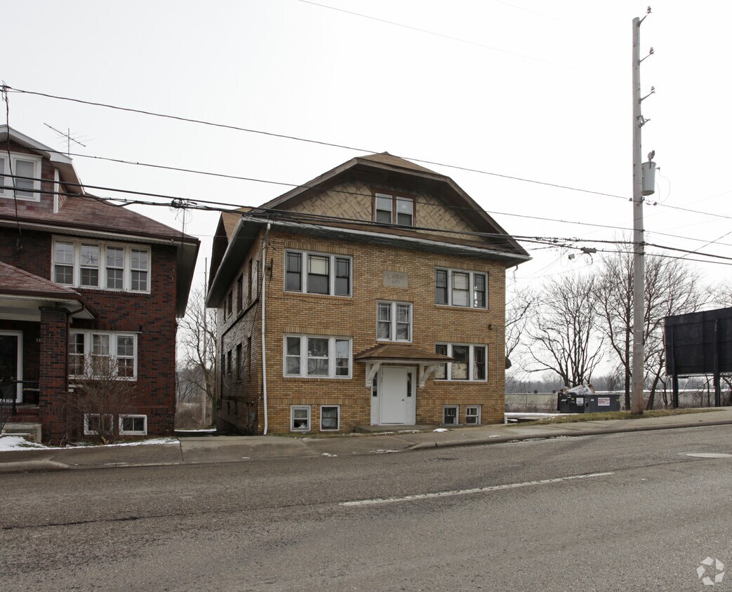 Primary Photo - 531 N Wooster Rd