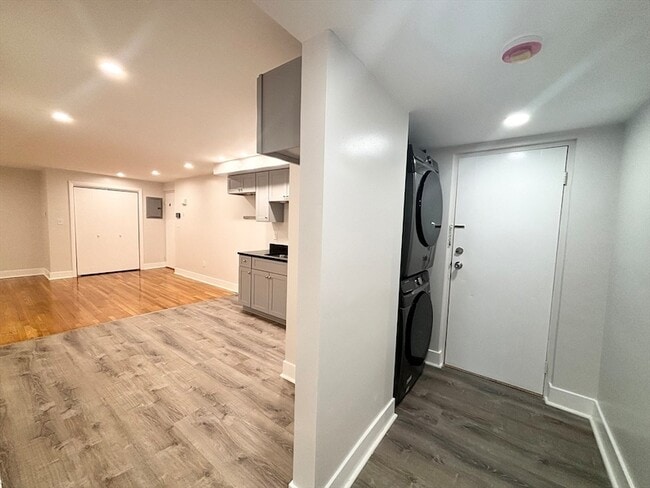 Building Photo - 40 Rockland Ave