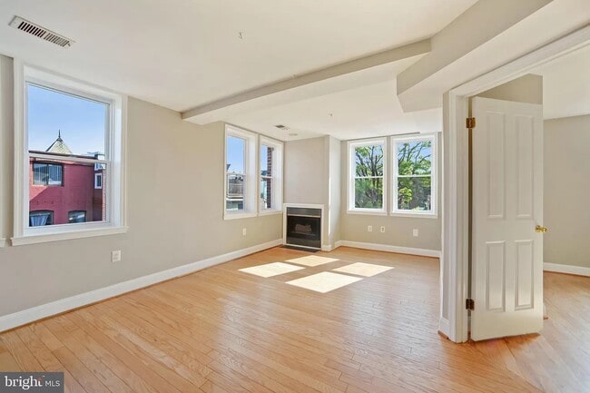 Building Photo - 1731 Willard St NW
