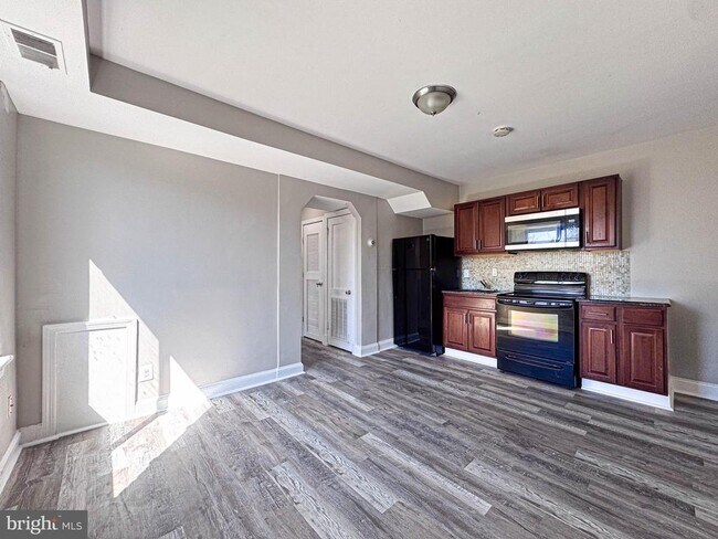 Foto del edificio - 4630 Hillside Rd SE