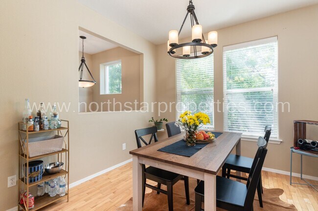 Building Photo - Forest Heights Brownstone