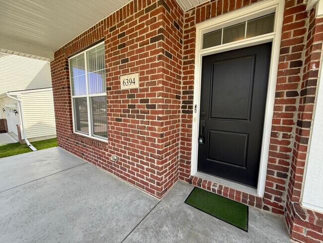 Foto del edificio - 6394 S Trailwoods Dr