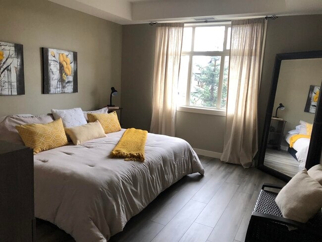 Building Photo - 2 Bed 1 Bath Unit in Red Deer, AB