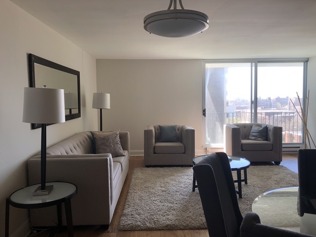 Foto del edificio - 6033 N Sheridan Rd