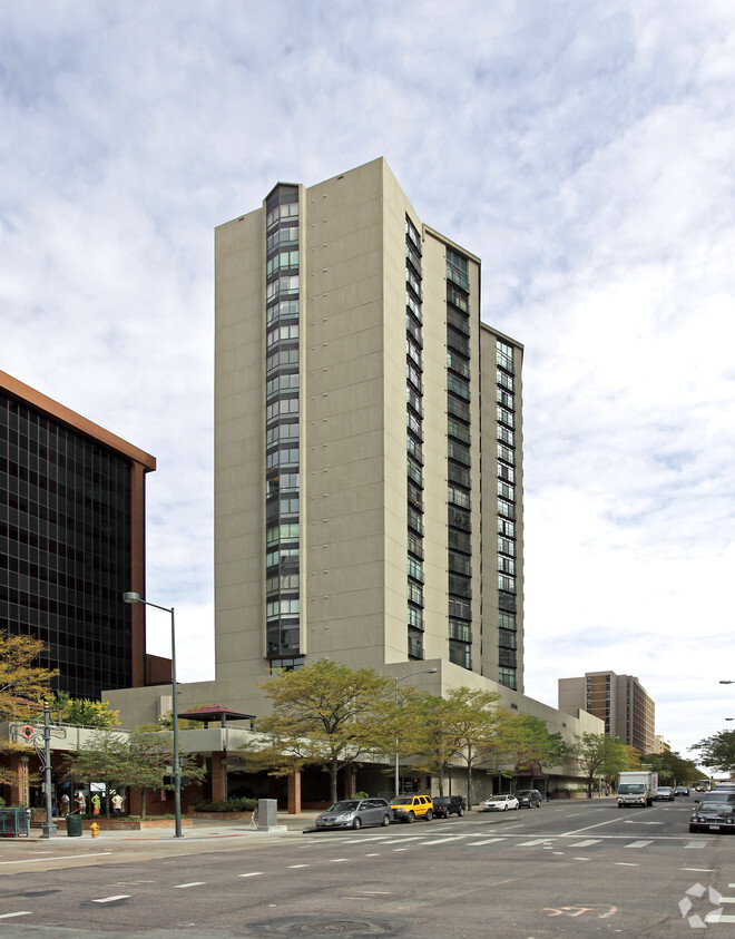 Foto principal - Windsor Condominiums