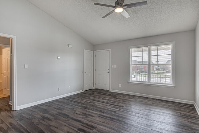 Building Photo - 1904 Blair Khazan Dr