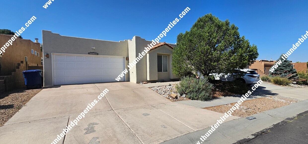 Primary Photo - Beautiful NE Heights location