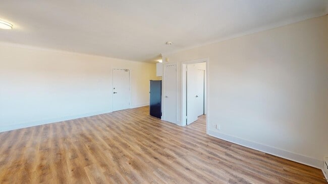 Photo de l'intérieur - 350 Mayfield