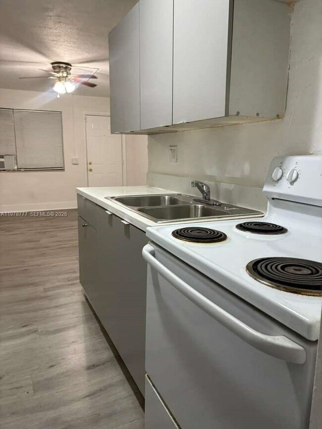 Foto del edificio - 1715 NW 8th Ct