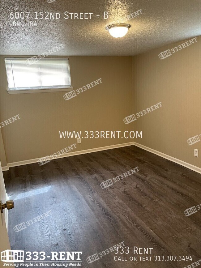 Foto del edificio - 6007 E 152nd St
