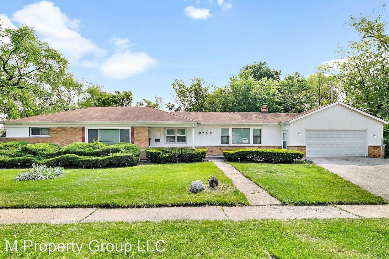 Foto principal - 3 br, 2 bath House - 2759 W 174th St.