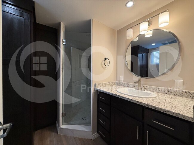 Foto del edificio - 2519 N Garrett Ave