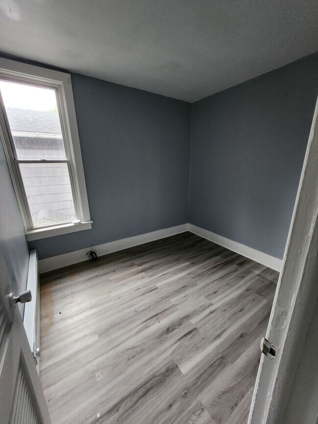Foto del edificio - East side 3 bedroom apartment