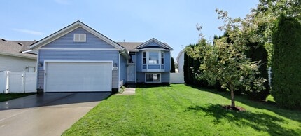 Building Photo - 1721 W Cimarron Ln