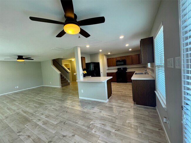 Building Photo - 18804 Sinea Dr