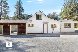 Building Photo - 3838 OR-238