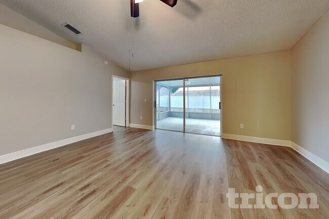 Building Photo - 13309 Beechberry Dr