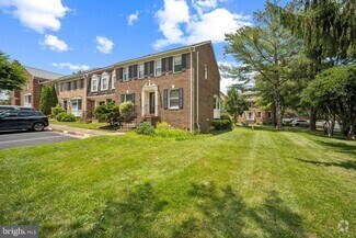 Building Photo - 7330 Lewinsville Park Ct