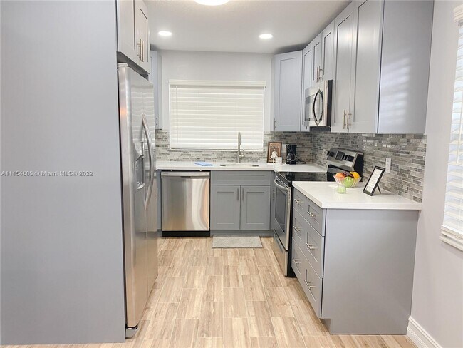 Building Photo - 9151 Orchid Tree Ln