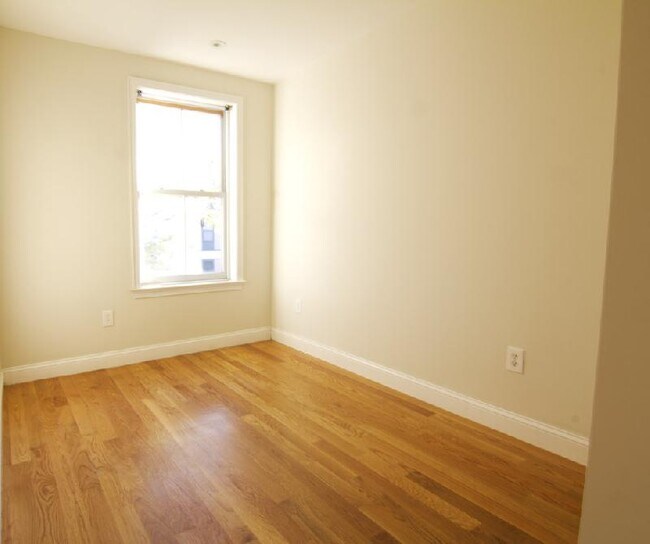 Foto del edificio - 106 Hammond St