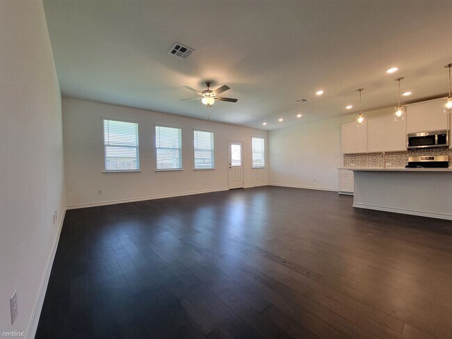 Building Photo - 3 br, 2 bath House - 108 Adeline Rd