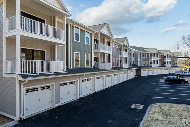 Foto del edificio - The Laurel at 401 Albany Turnpike