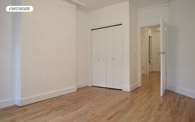 Foto del edificio - 331 E 89th St