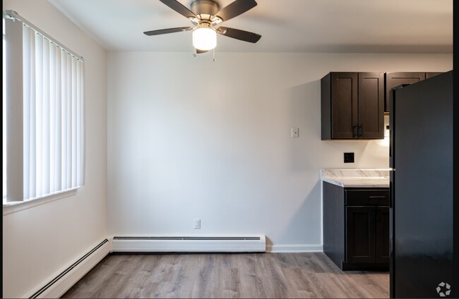 Foto del interior - Warren Manor Apartments