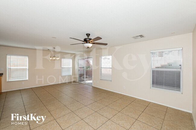 Foto del edificio - 617 Brinkburn Point Ave