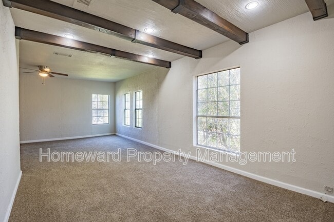 Foto del edificio - 1529 Ficklin Ave