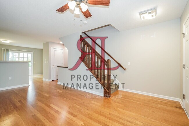 Foto del edificio - 5807 Bridgehampton Dr