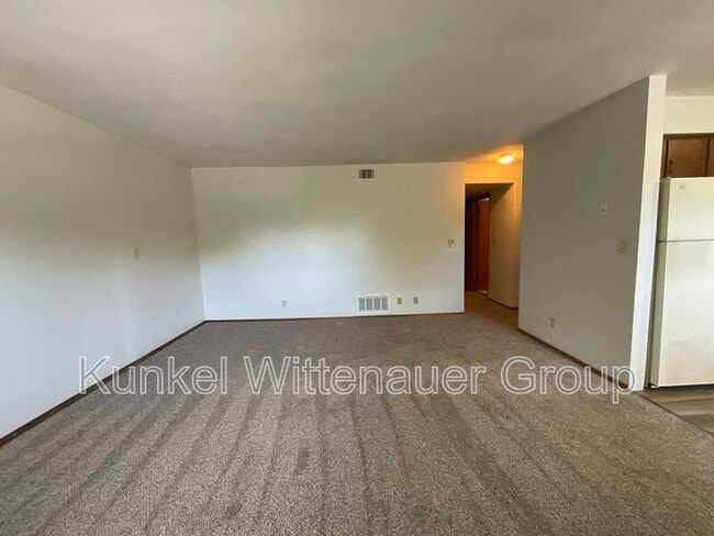 Building Photo - 522 N 38th St