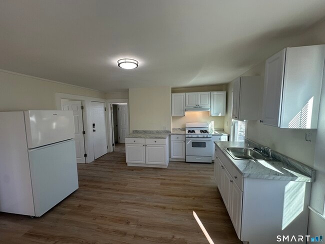 Building Photo - 30 Jefferson Ave