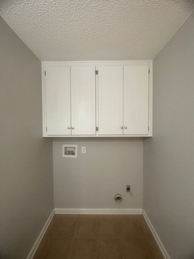 Foto del edificio - Dunwoody Townhomes!