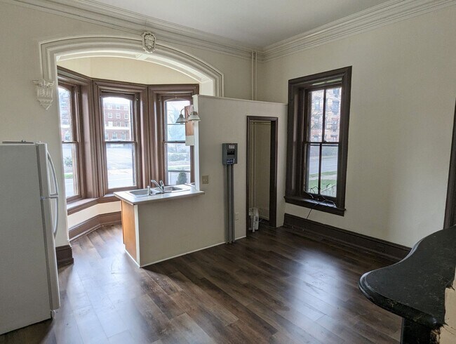 Foto del edificio - 334 Campbell St