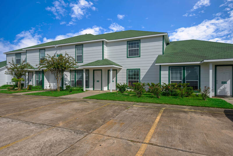 2109 St Lucia Calle, Dickinson, TX 77539 Condo for Rent in Dickinson