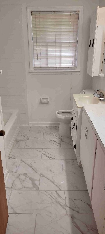 Foto del edificio - 2704 Whispering Pines Rd
